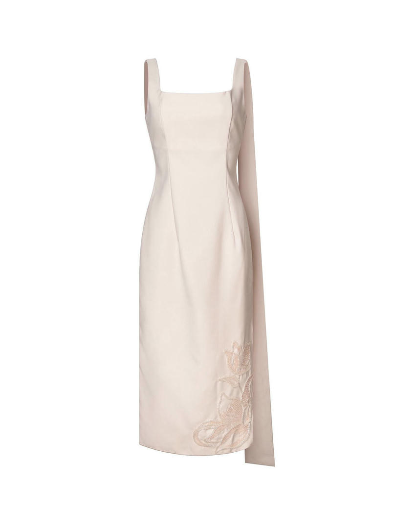 Hem embroidery dress
