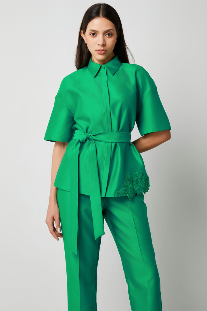 Short sleeves belted shirt