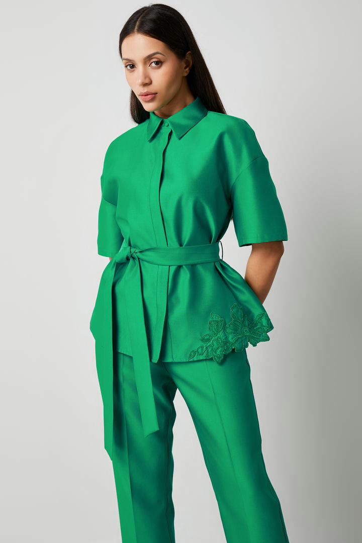 Short sleeves belted shirt