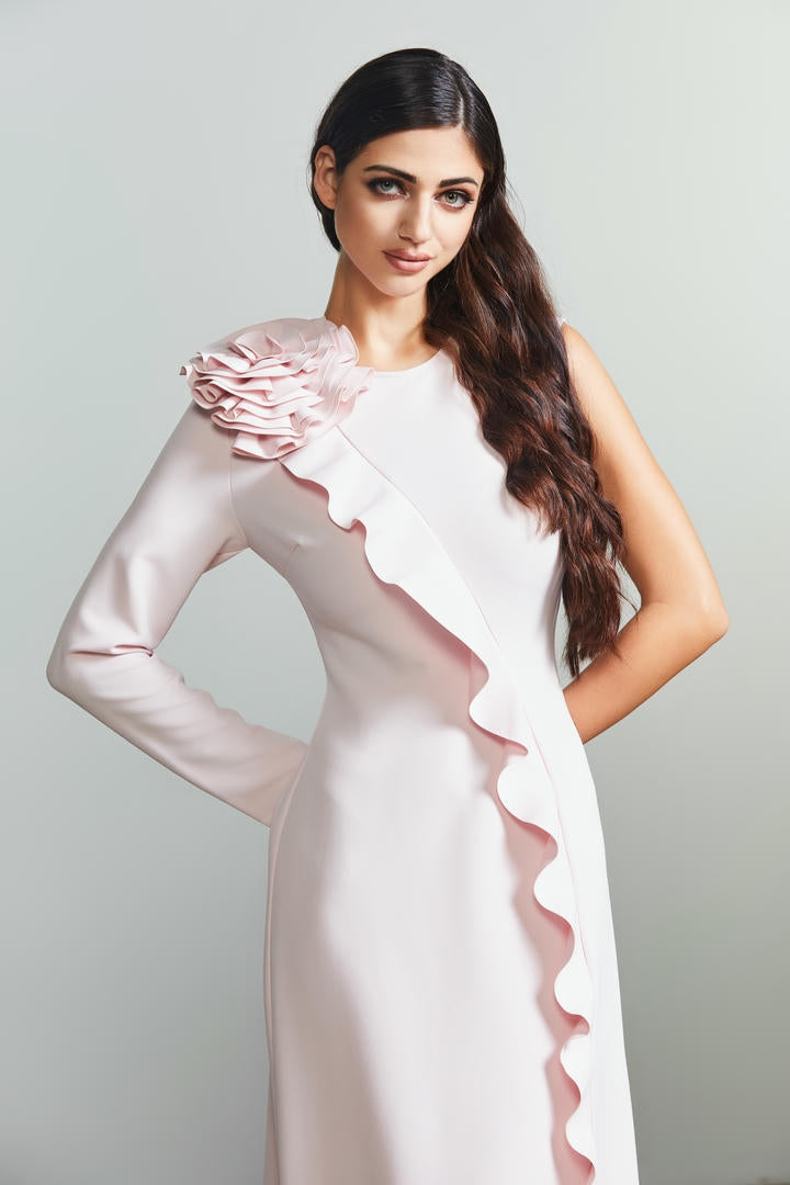 Single sleeve crepe dress