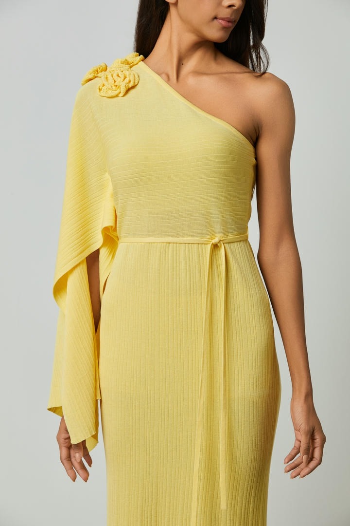 One shoulder fitted knit dress
