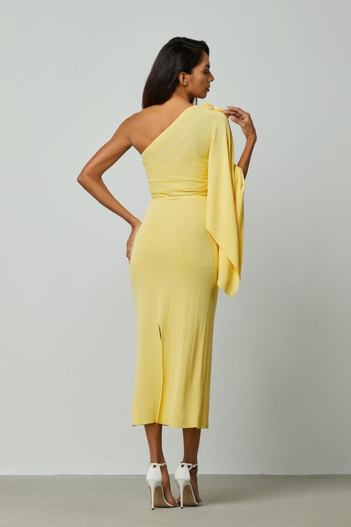 One shoulder fitted knit dress