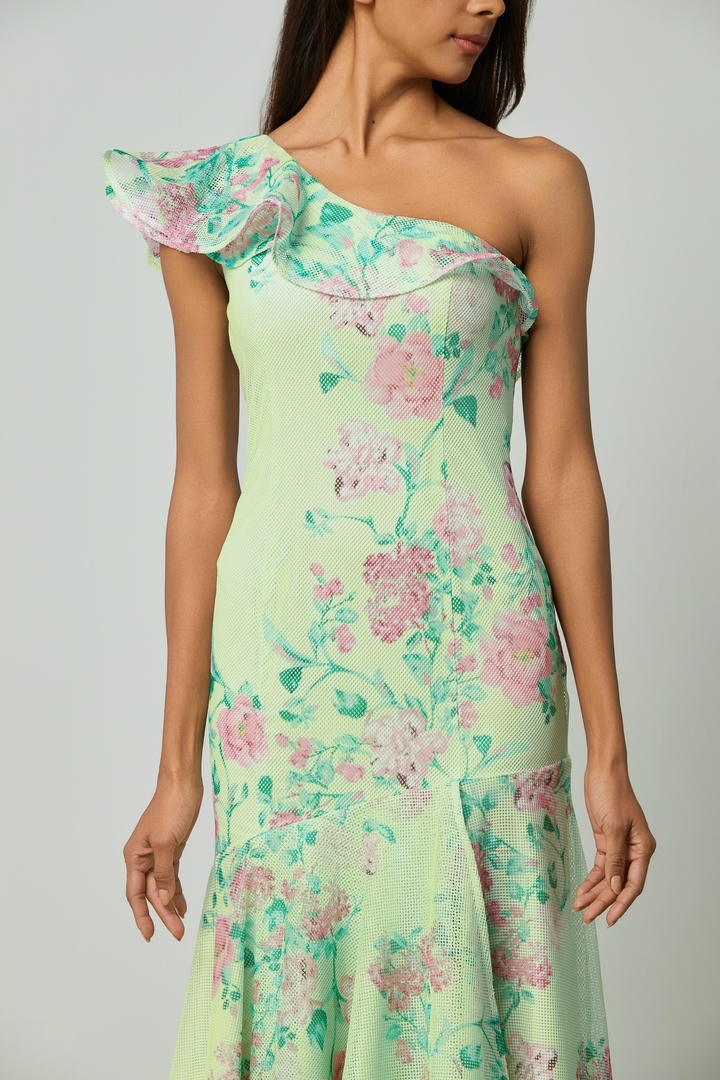 asymmetric ruffle hem dress