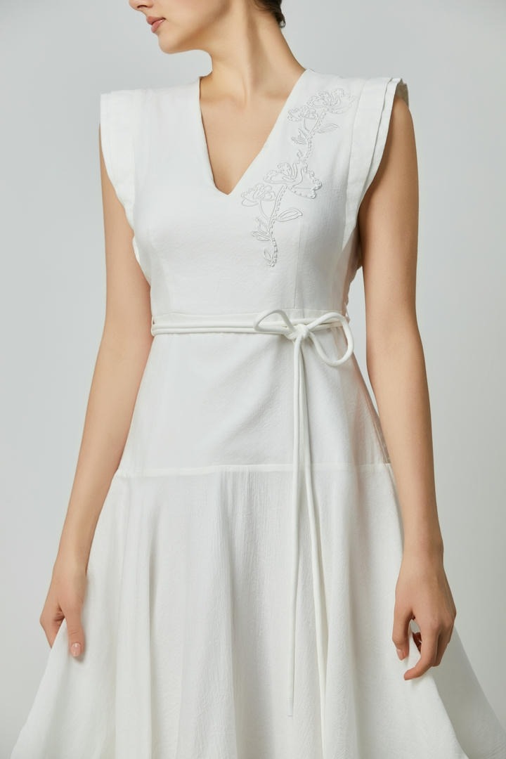 Jacquard embroidered dress