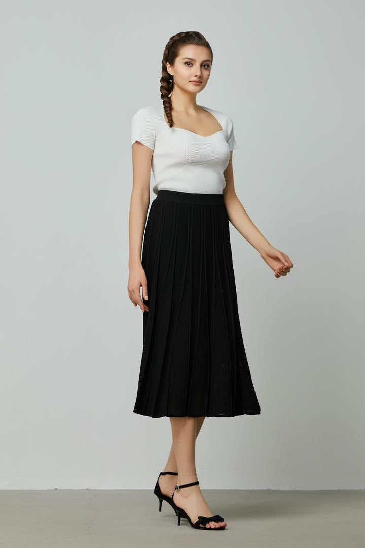 Textured Elegance Knit Skirt
