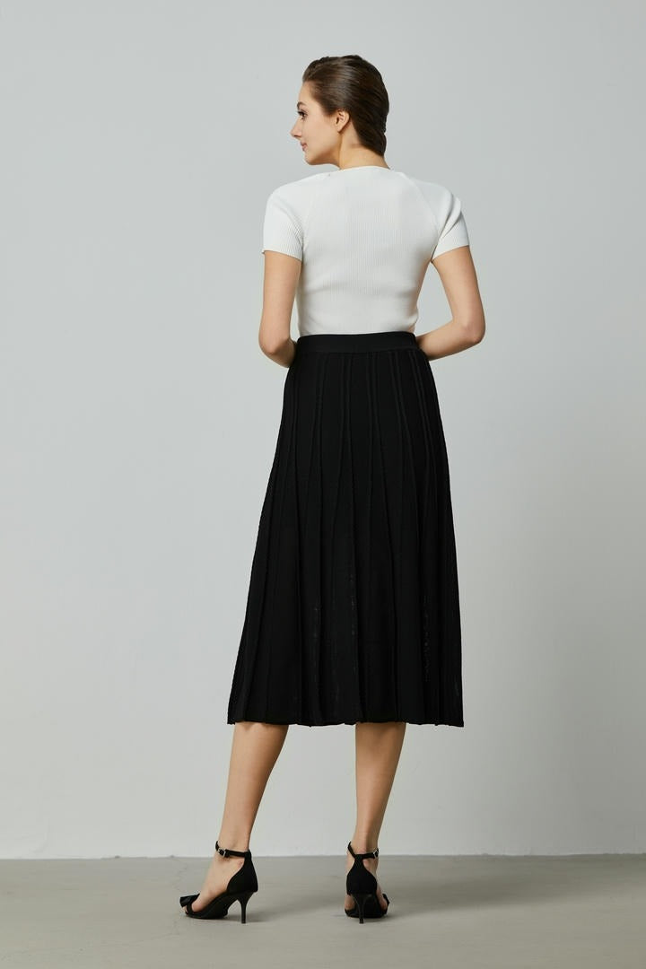 Textured Elegance Knit Skirt