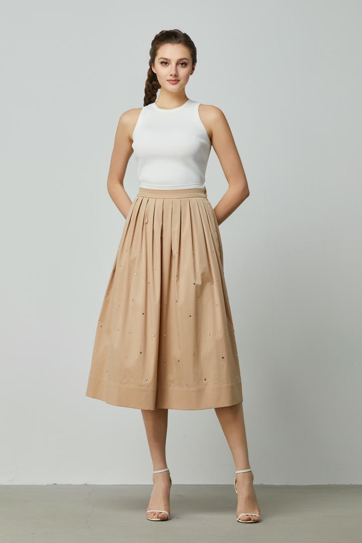 Embellished details skirt