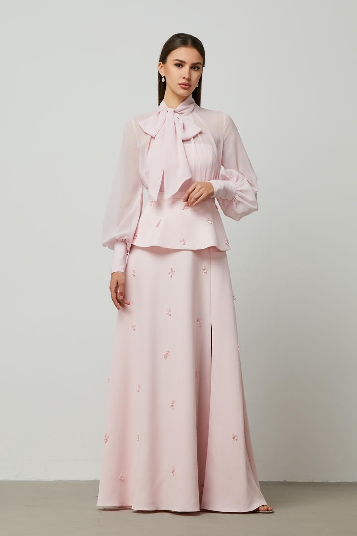 chic tie-bow neckline dress