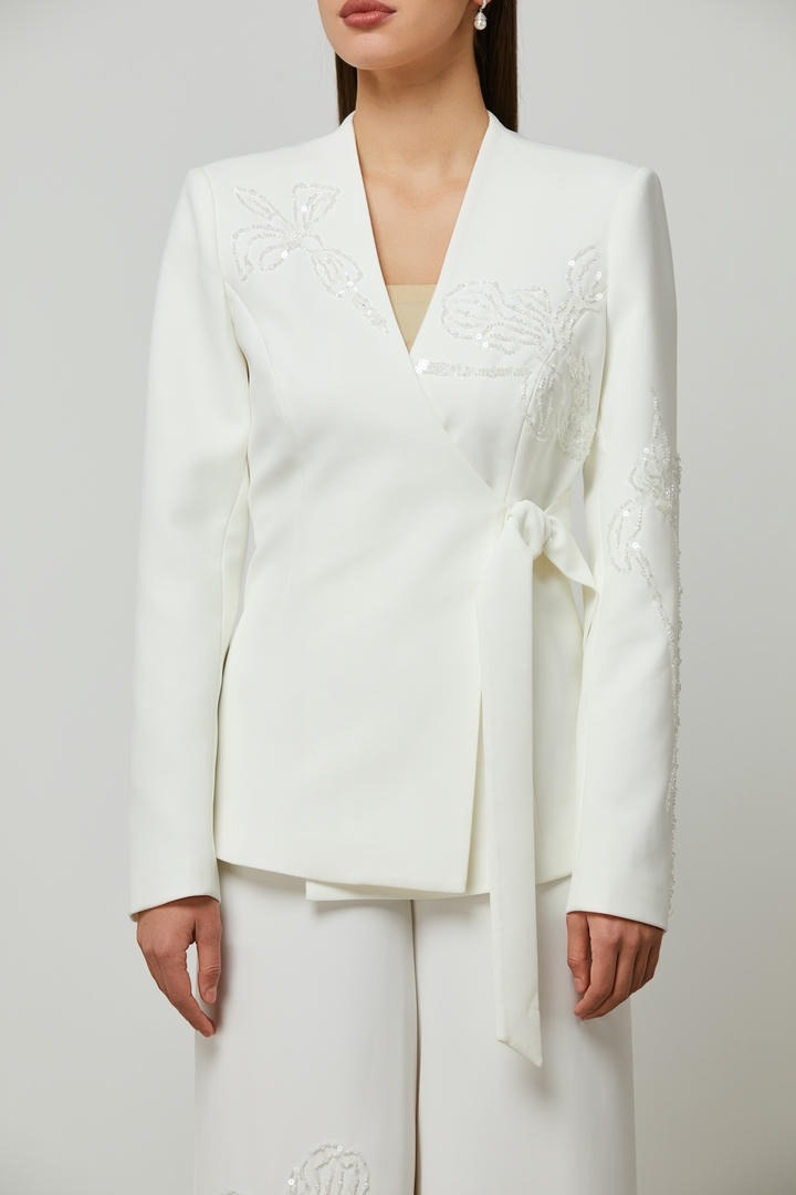 Self-tie belt blazer