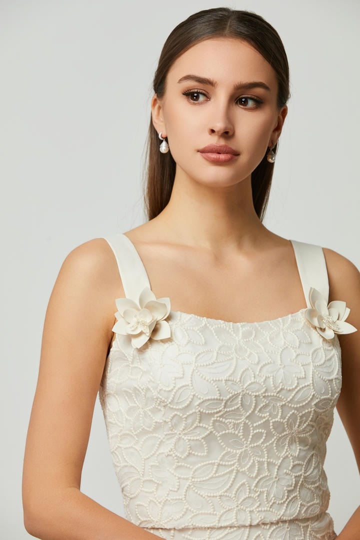 Floral pattern lace top