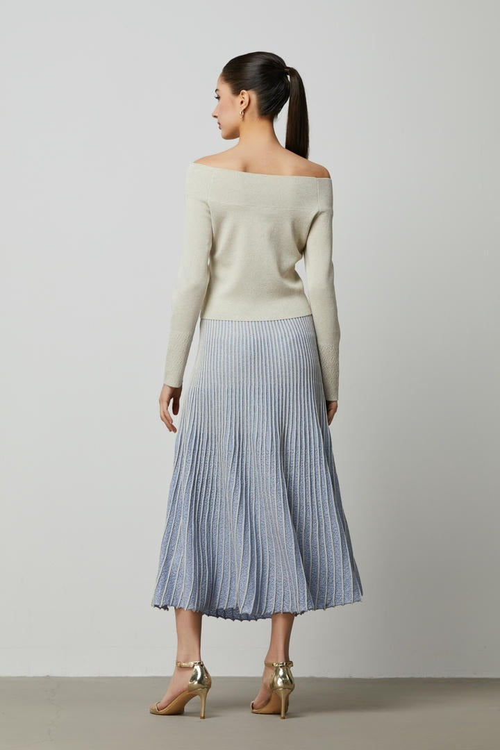 A-line pleated skirt
