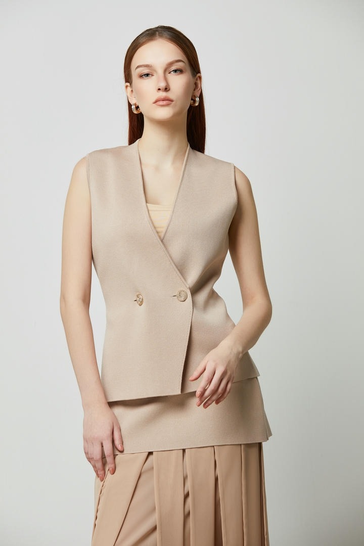 Buttoned Knitted Vest