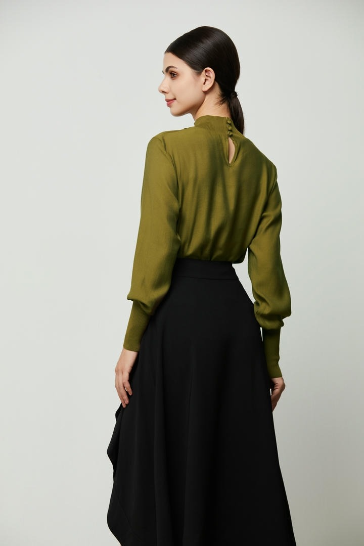 Bloom Neck Top