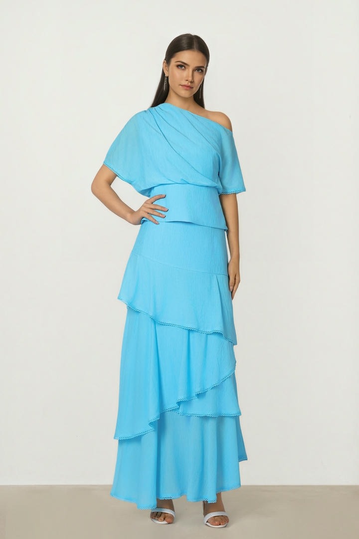 Asymmetric Shoulder Top