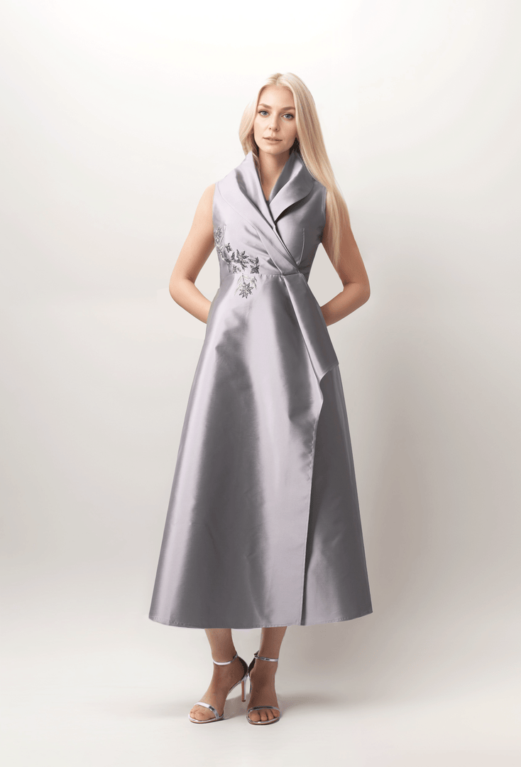 Statement collar taffeta dress