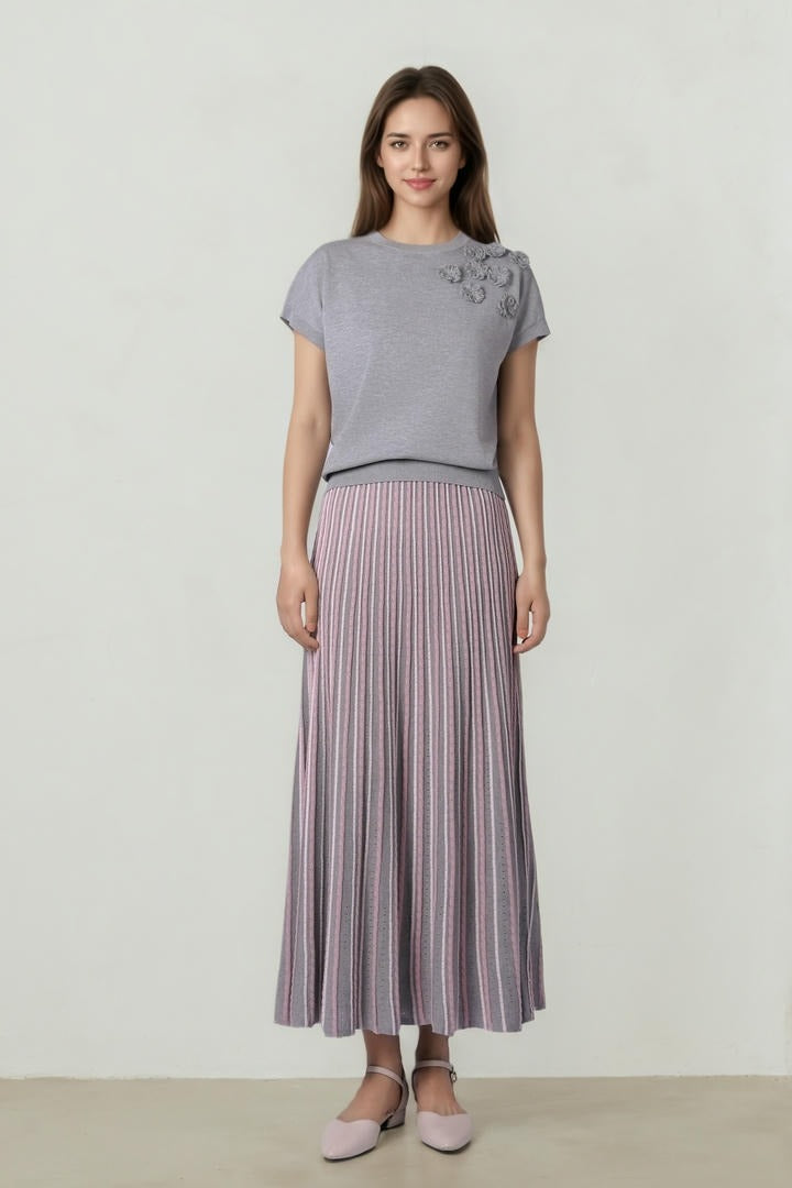 Shoulder Bloom Pullover