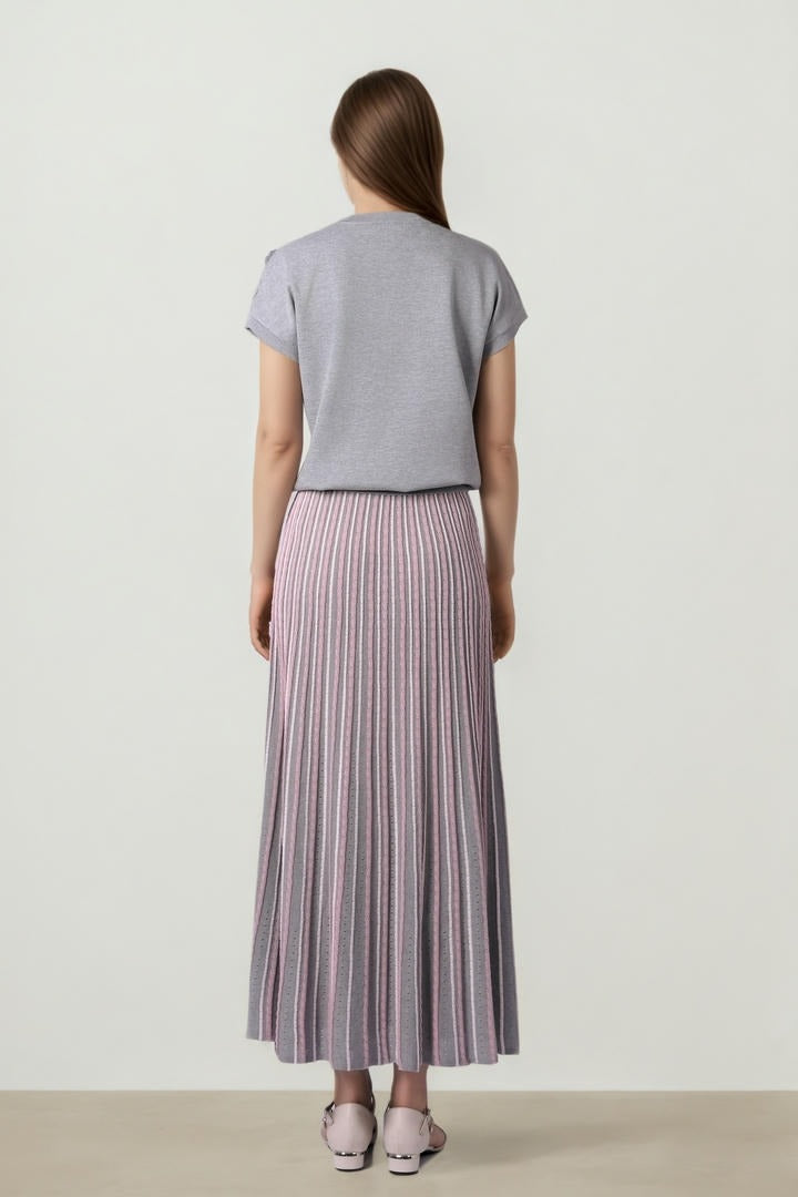 Shoulder Bloom Pullover