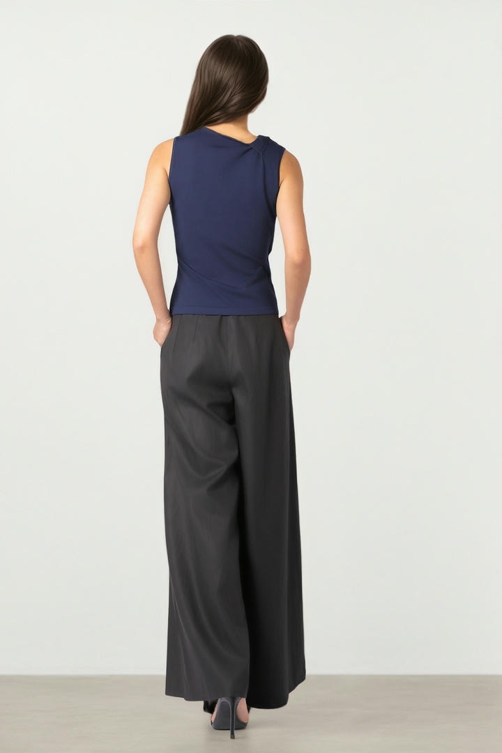 Crepe Wide-Leg Pants With Belt