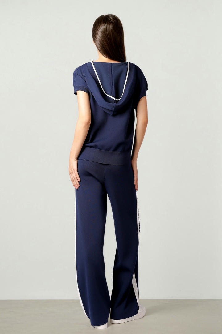 Knit Pants With Pearl Details