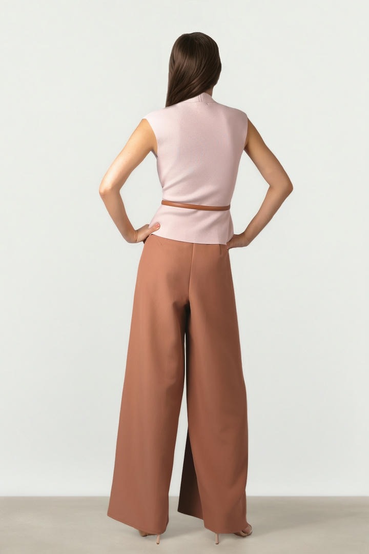 FOLDED NECK TOP