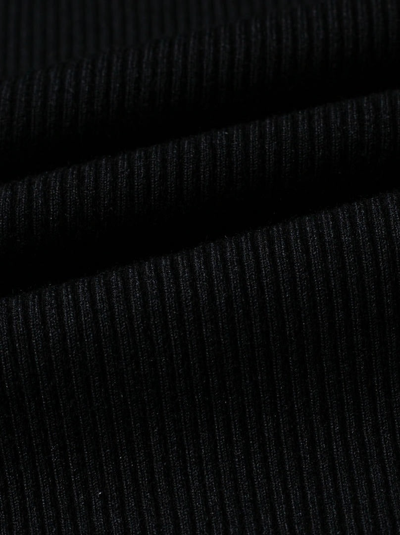 ribbed flattering silhouette top