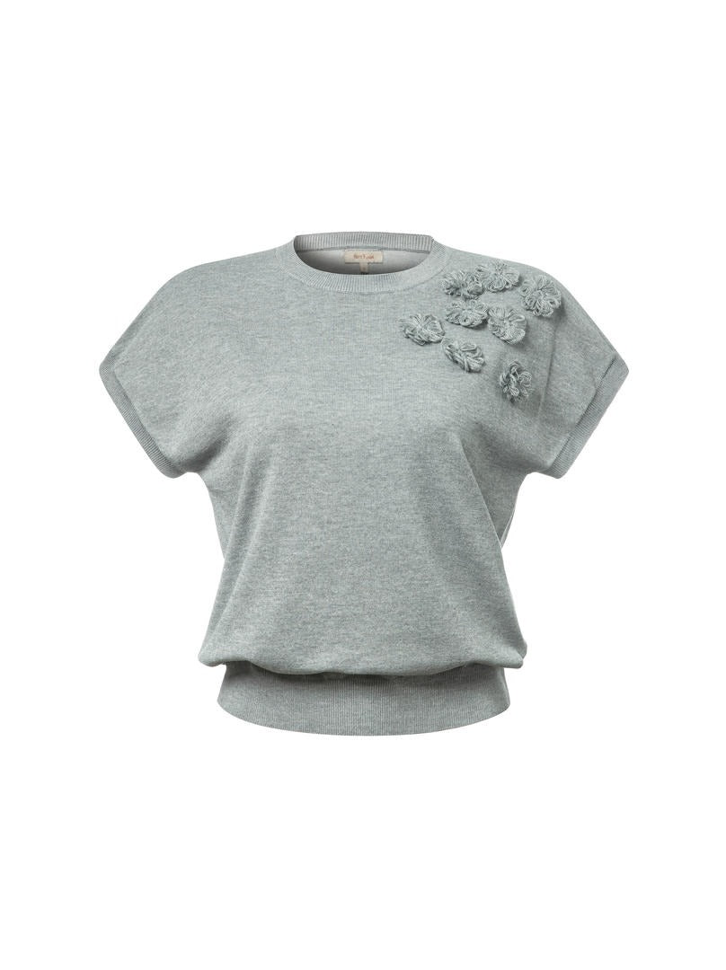 Shoulder Bloom Pullover