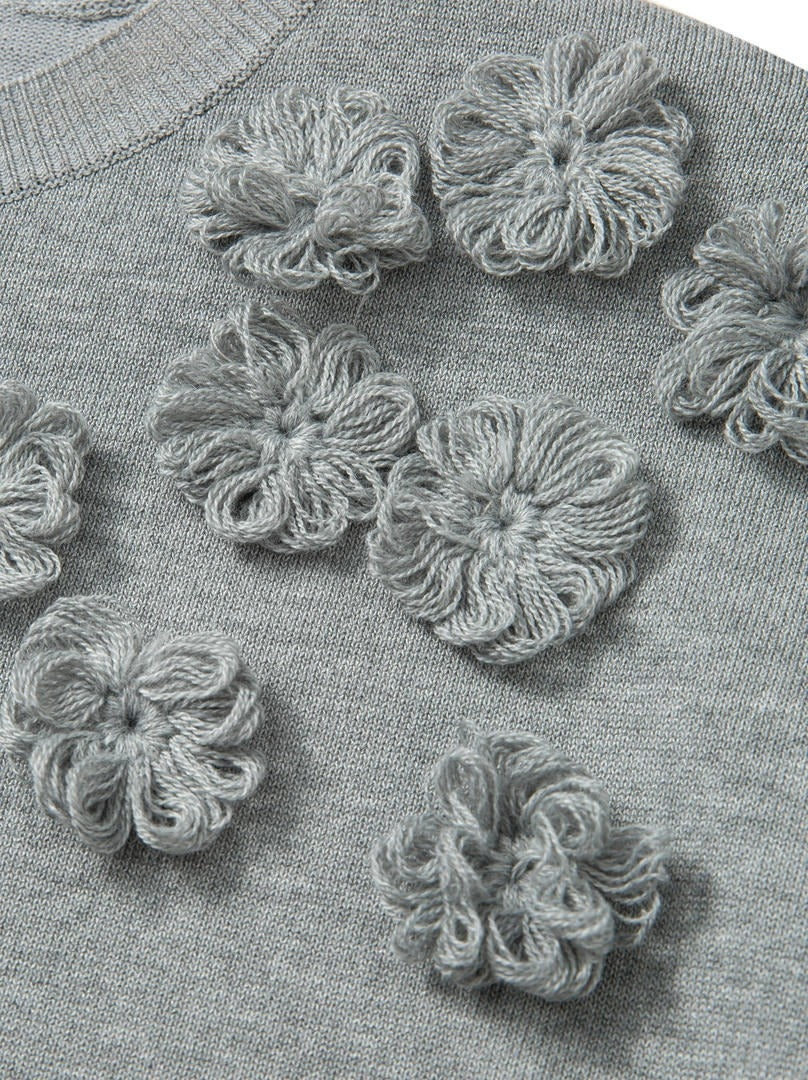 Shoulder Bloom Pullover