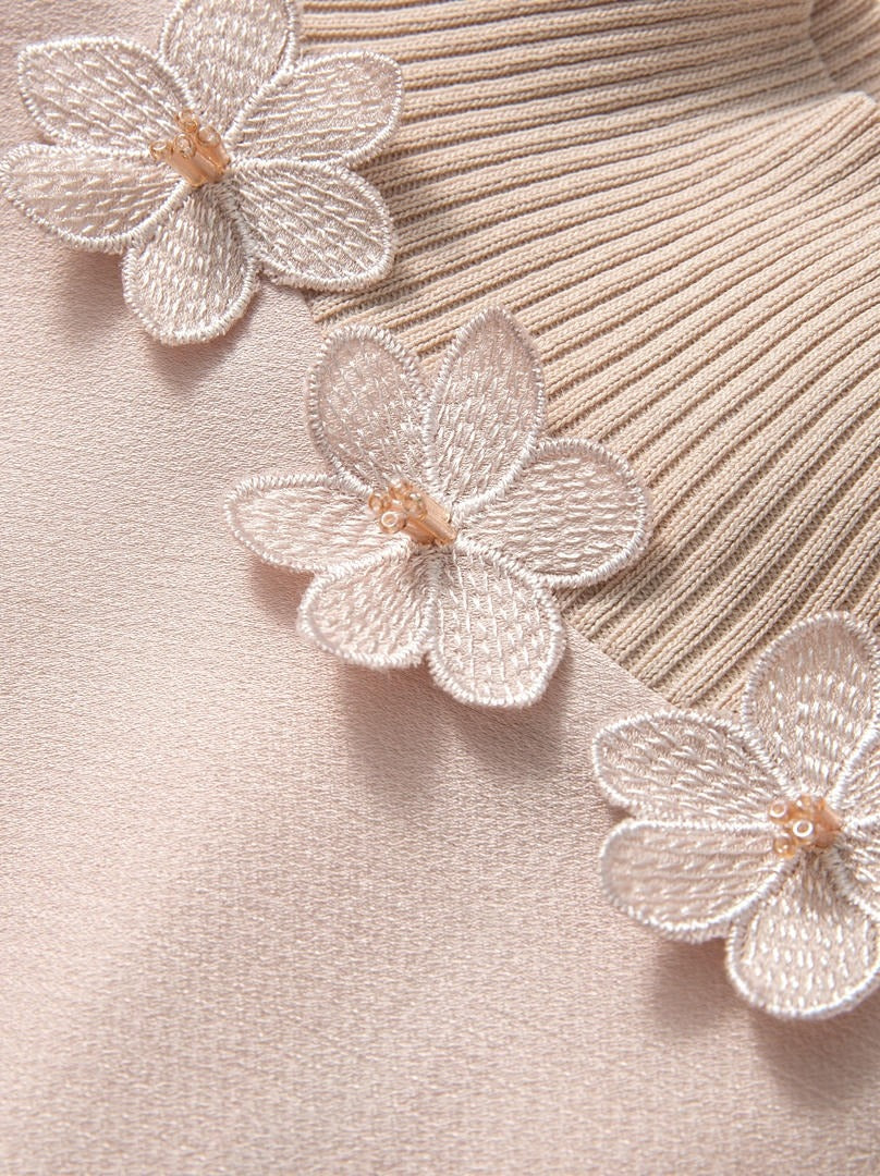 Bloom Neck Top