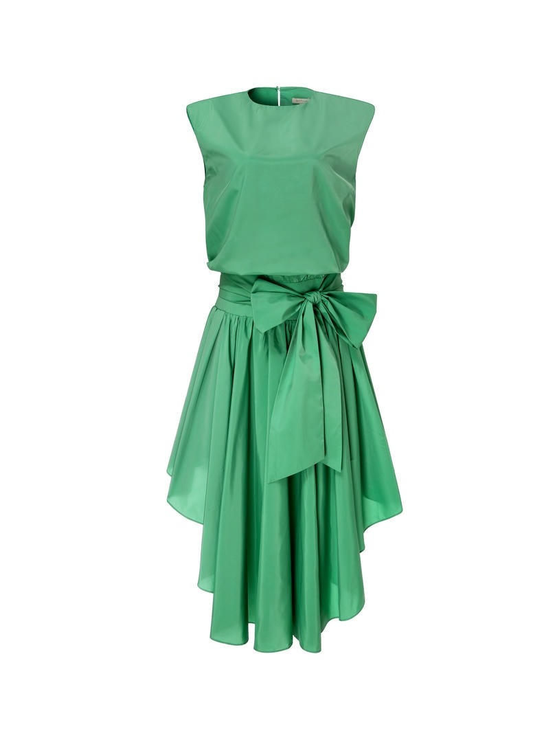 A green taffeta dress